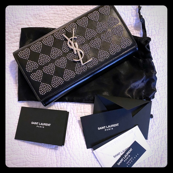 Yves Saint Laurent Handbags - 🔥SALE🔥 YSL BLACK CONTINENTAL HEART CLUTCH WALLET